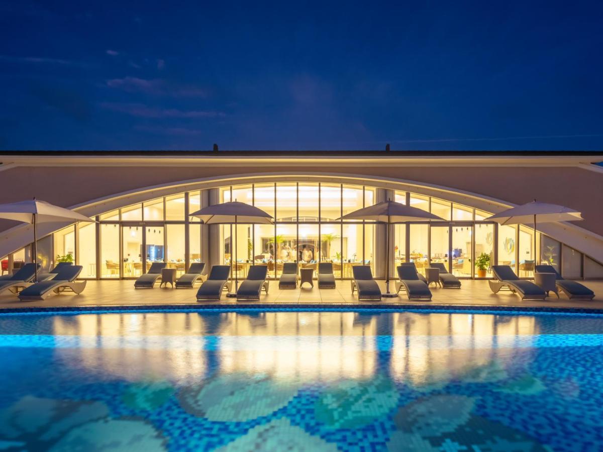 Miyakojima Kurima Resort Seawood Hotel Buitenkant foto